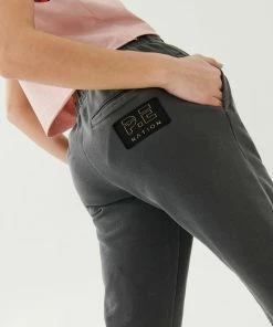 P.E NATION MID GAME TRACKPANT IN BLACK