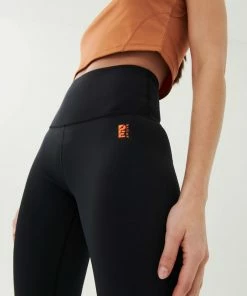 P.E NATION UPPERHAND LEGGING IN BLACK