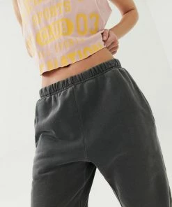 P.E NATION MID GAME TRACKPANT IN BLACK