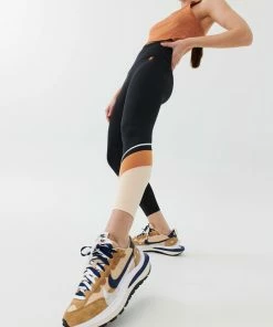 P.E NATION UPPERHAND LEGGING IN BLACK