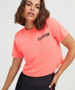 P.E NATION WOMEN BOX OUT TEE - PINK