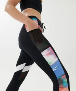 P.E NATION WOMEN BREAK OUT LEGGING IN BLACK