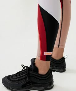 P.E NATION WOMEN COURTSIDE LEGGING IN BLACK