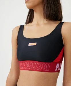 P.E NATION COURTSIDE SPORTS BRA IN BLACK