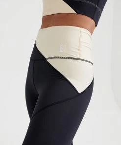 P.E NATION STABILITY LEGGING - BLACK/IVORY