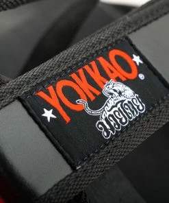 STRIKING YOKKAO TRAINER PROTECTIVE VEST