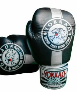 STRIKING YOKKAO OFFICIAL FIGHT TEAM GLOVES SILVER EDITION